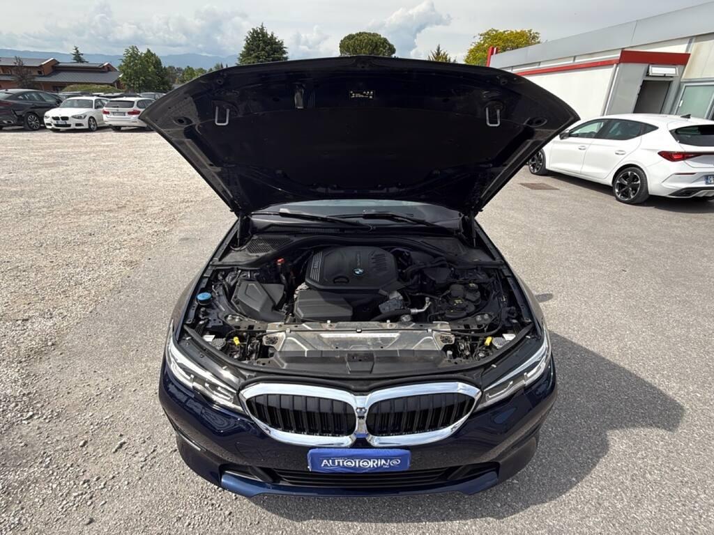 BMW Serie 3 320d mhev 48V xdrive auto