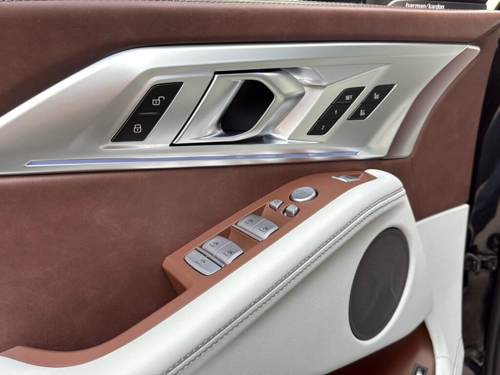 BMW XM 4.4 steptronic