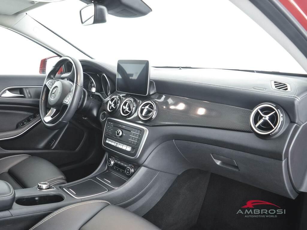 Mercedes GLA 200 Premium auto