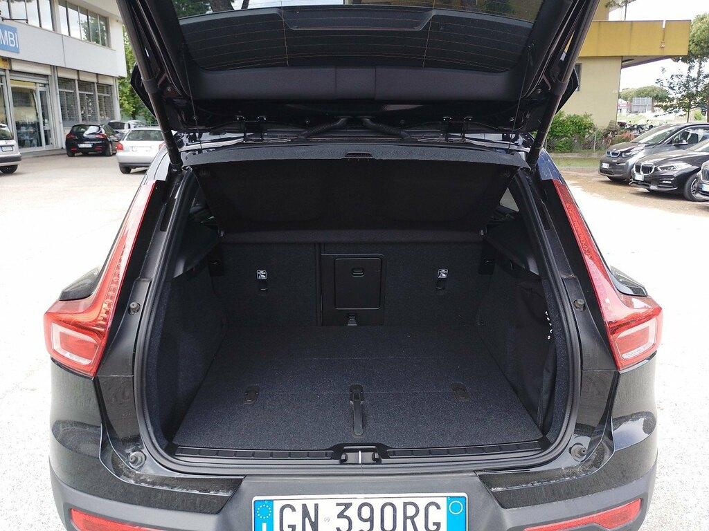 Volvo XC40 2.0 b3 Ultimate Dark auto