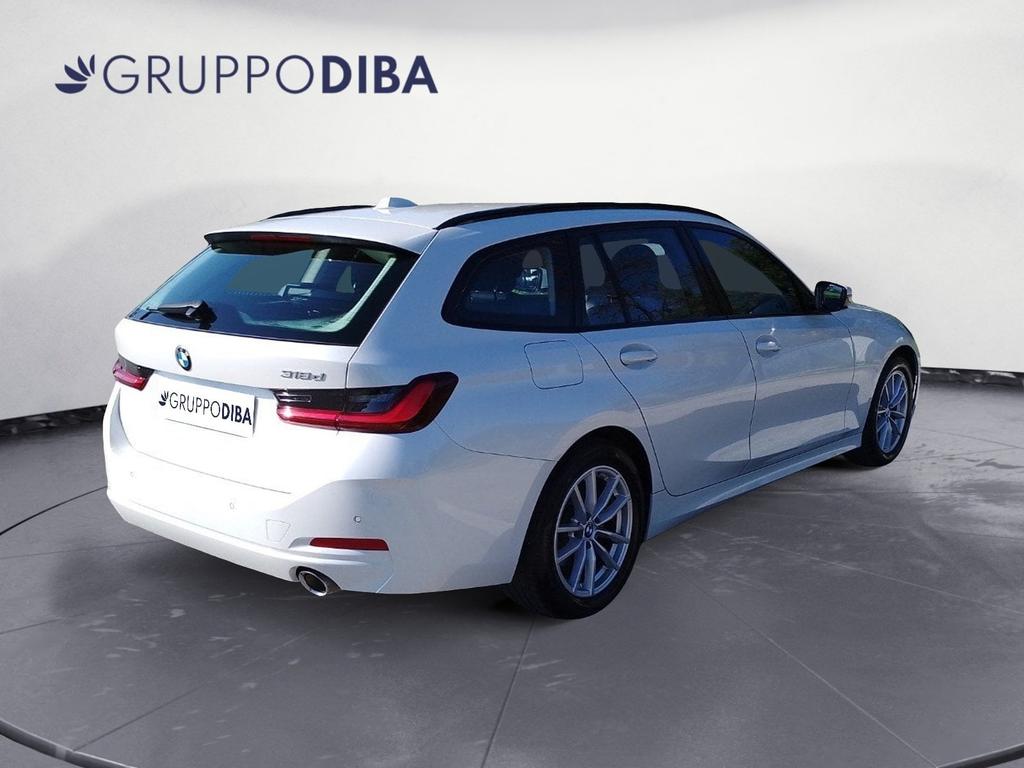 BMW Serie 3 318d Touring mhev 48V auto