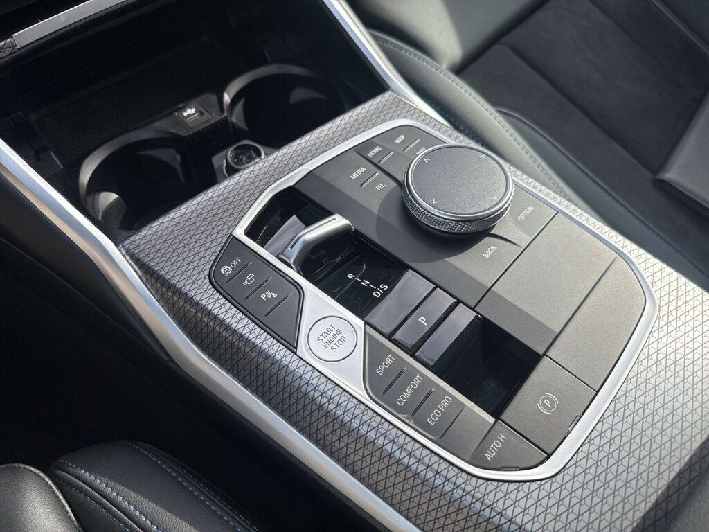 BMW Serie 3 320d mhev 48V Msport xdrive auto