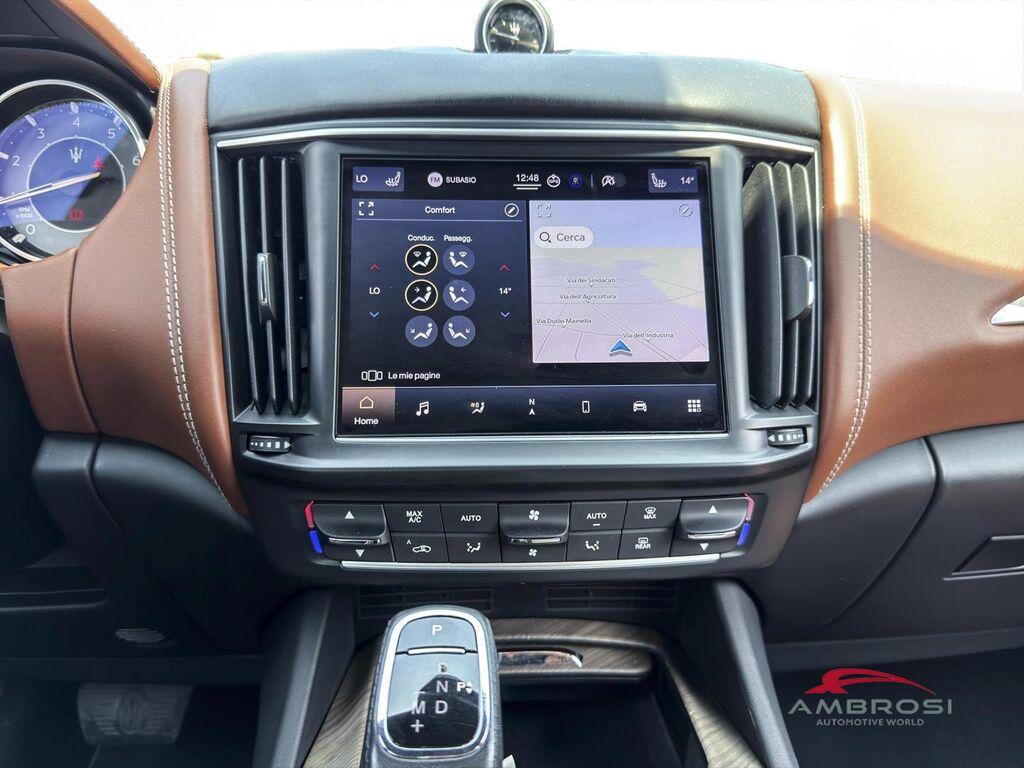 Maserati Levante 3.0 V6 Granlusso 350cv auto
