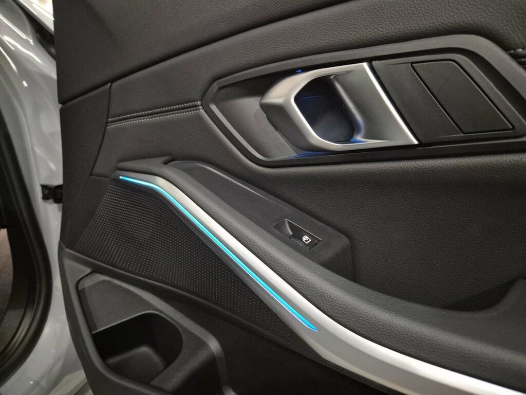 BMW Serie 3 320d Touring mhev 48V Msport xdrive auto