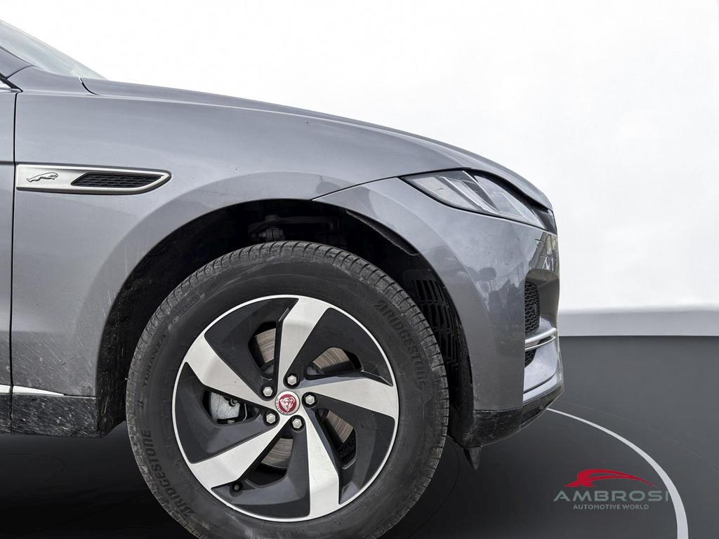 Jaguar F-Pace 2.0 D163 R-Dynamic Black awd auto