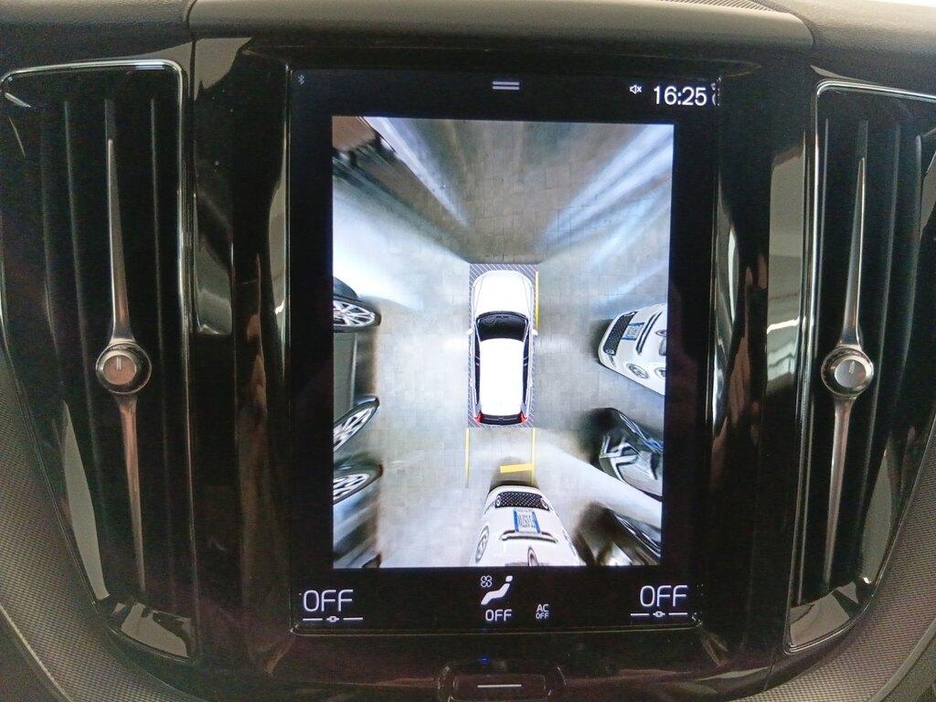 Volvo XC60 2.0 T6 plug-in Hybrid R-design awd auto