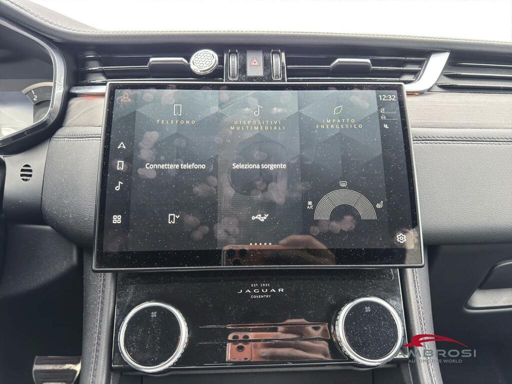 Jaguar F-Pace 2.0 D163 R-Dynamic Black awd auto