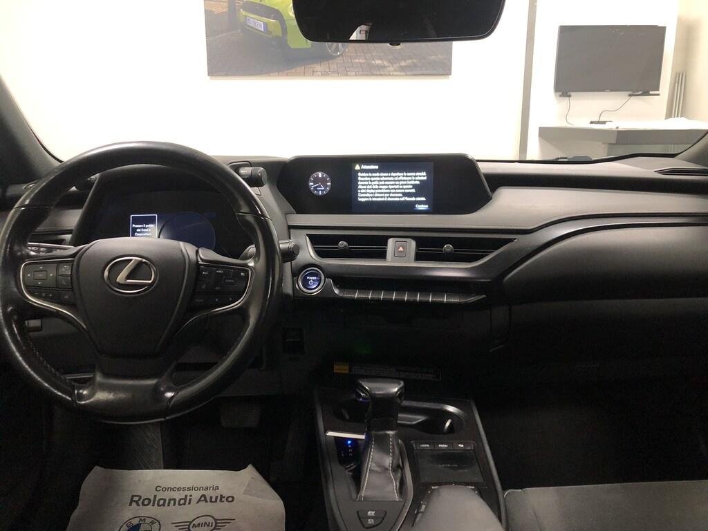 Lexus UX 250h Premium 4wd cvt