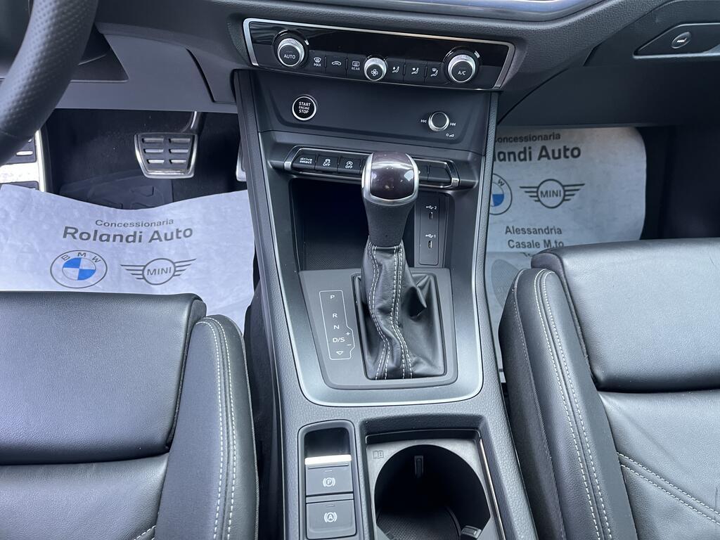 Audi Q3 Sportback 45 2.0 tfsi Identity Black quattro 245cv s.-tronic