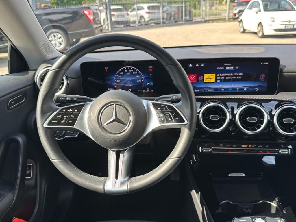 Mercedes CLA Shooting Brake 180 d Advanced auto