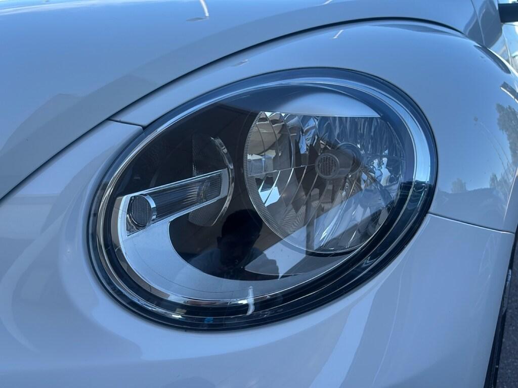 Volkswagen Maggiolino Cabrio 2.0 tdi Design 110cv