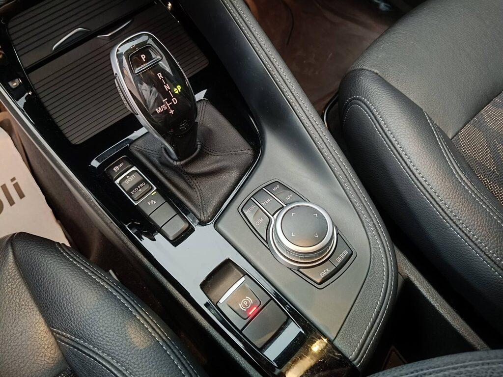 BMW X1 sdrive18d xLine auto my18