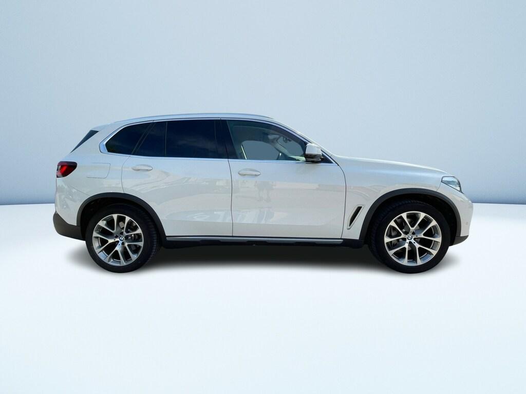 BMW X5 xdrive30d mhev 48V xLine auto