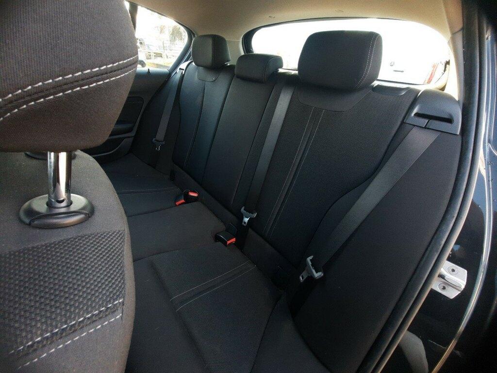 BMW Serie 1 118d Urban 5p auto