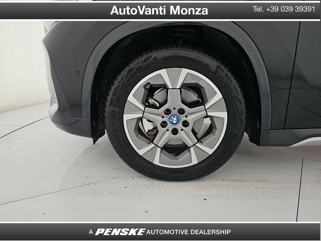 BMW iX1 edrive 20 X-Line