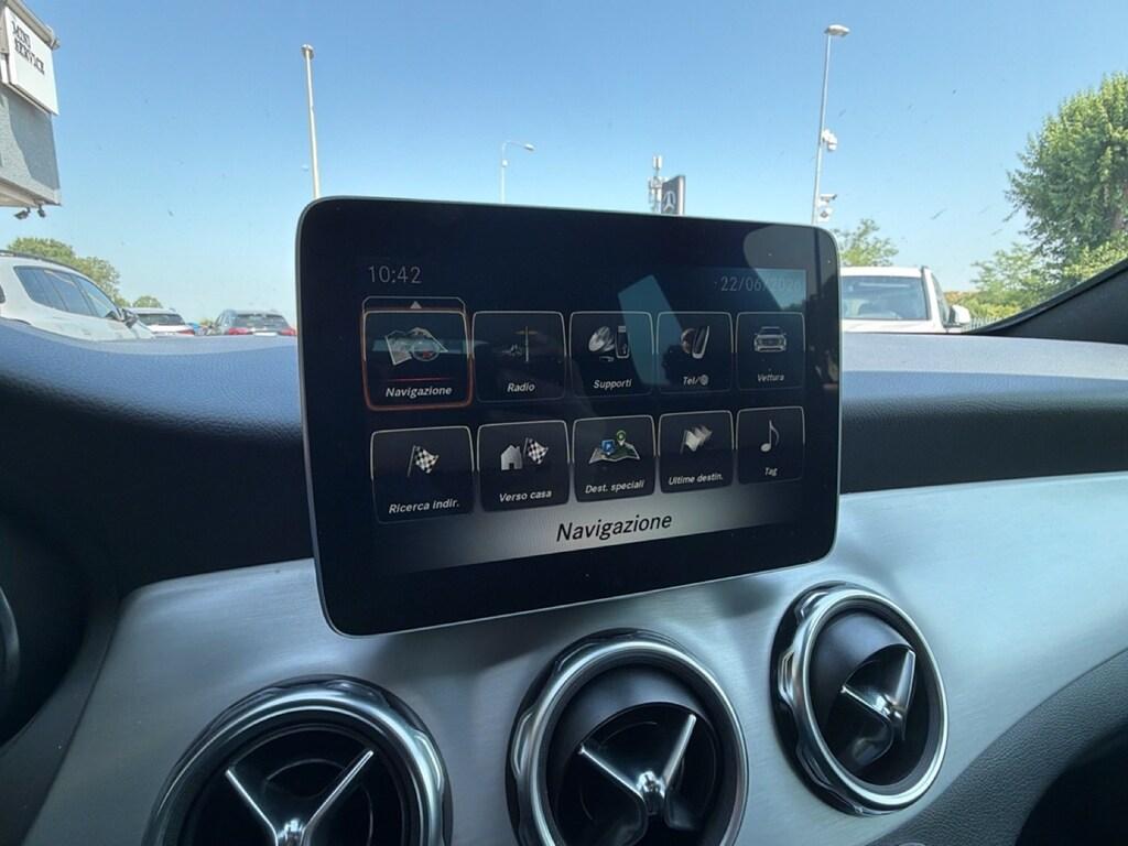Mercedes GLA 220 d Premium 4matic auto