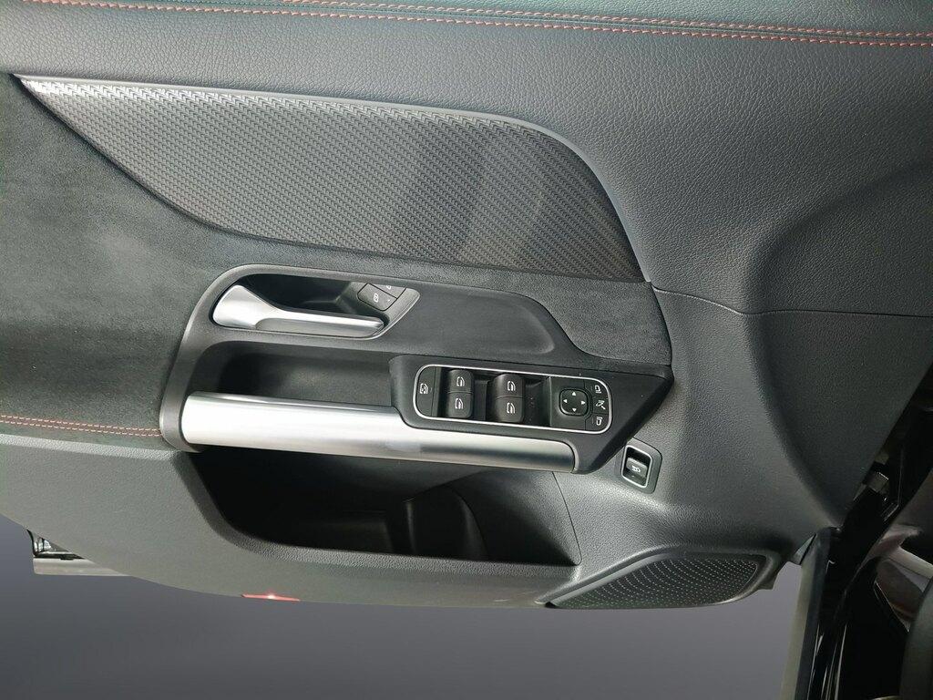Mercedes GLA 180 d Premium auto