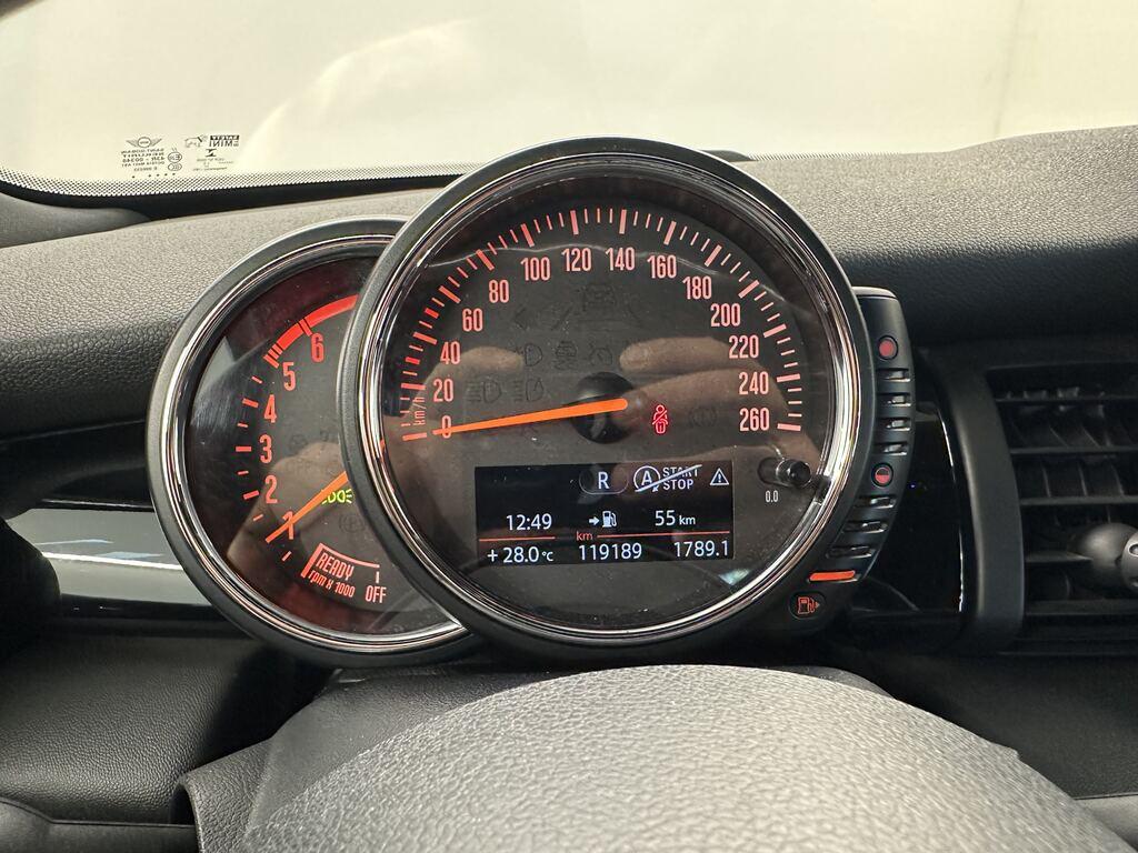 Mini Cooper D 1.5 D Cooper D Business XL Auto