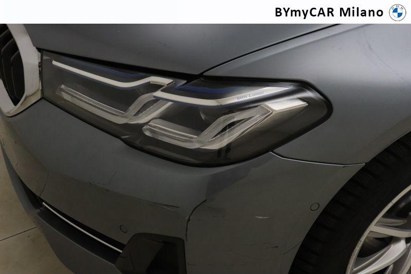 BMW Serie 5 520d Touring mhev 48V xdrive Luxury auto
