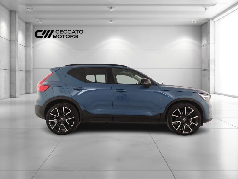 Volvo XC40 2.0 b4 Ultimate Dark awd auto