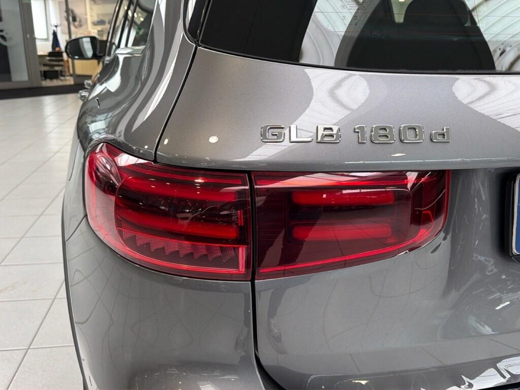 Mercedes GLB 180 d Progressive Advanced auto