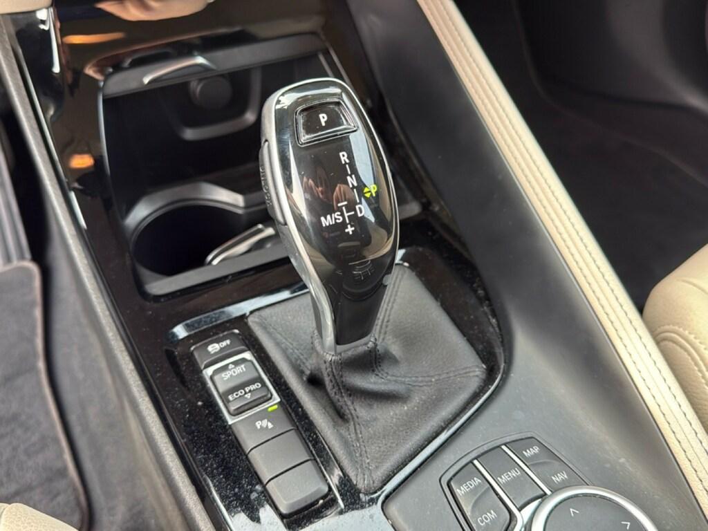 BMW X2 sdrive18d Business X auto