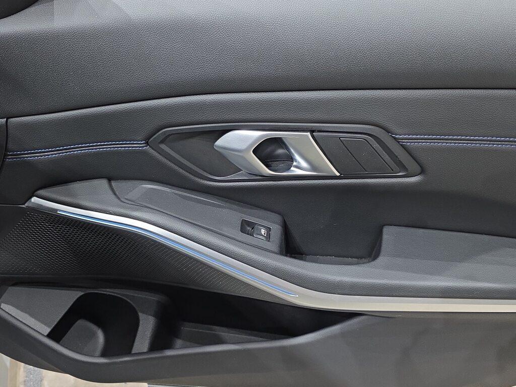BMW Serie 3 320d mhev 48V xdrive M Sport Pro auto
