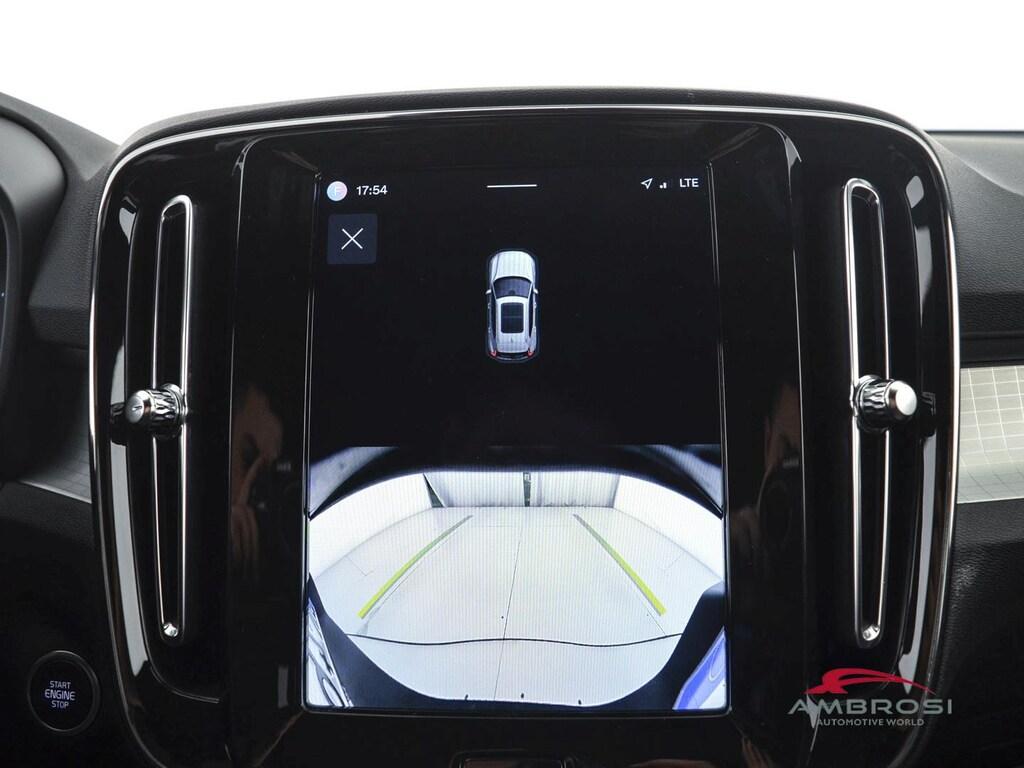 Volvo XC40 2.0 b3 Plus Dark auto