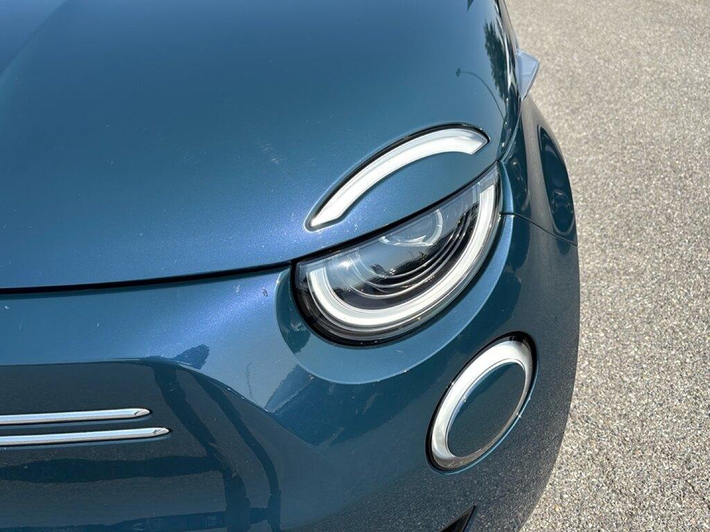 Fiat 500 e La Prima