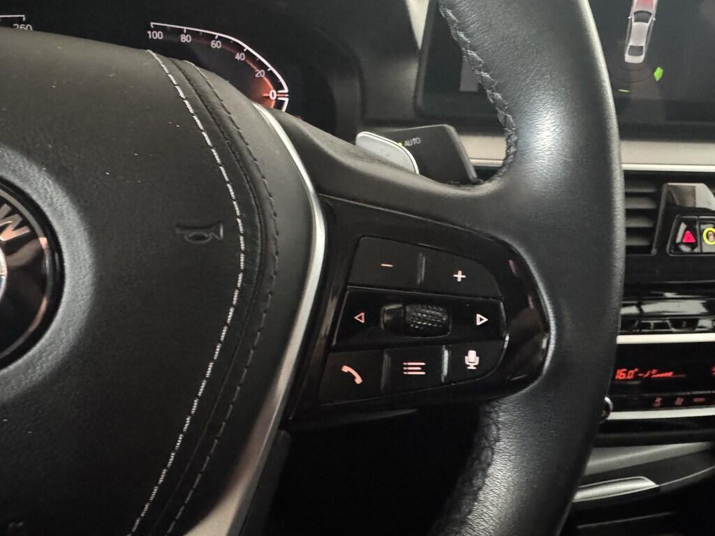 BMW Serie 5 530d mhev 48V xdrive Business auto