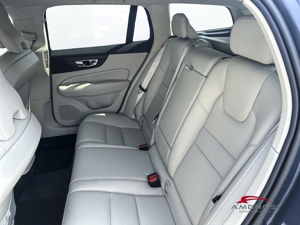 Volvo V60 2.0 b4 Plus Dark auto