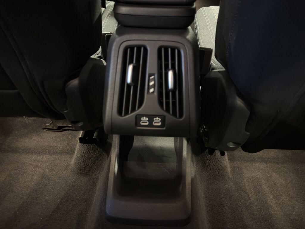 BMW X1 xdrive23i mhev 48V auto