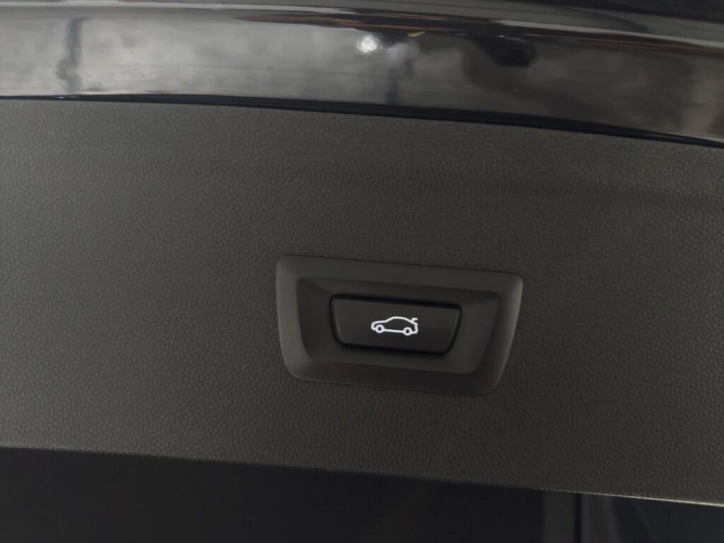 BMW iX xdrive50 pacchetto sportivo
