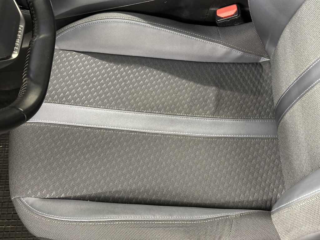 Peugeot 2008 1.5 bluehdi Allure Navi Pack s&s 100cv