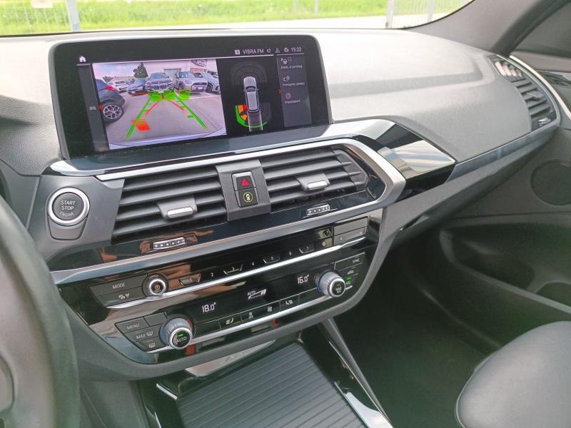 BMW X3 xdrive20d mhev 48V xLine auto