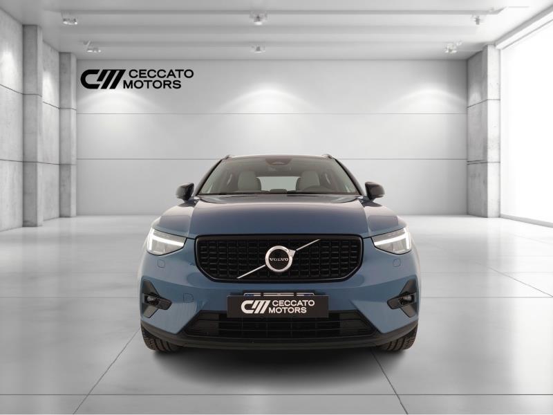 Volvo XC40 2.0 b4 Ultimate Dark awd auto