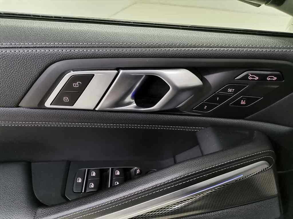 BMW X6 M50i auto