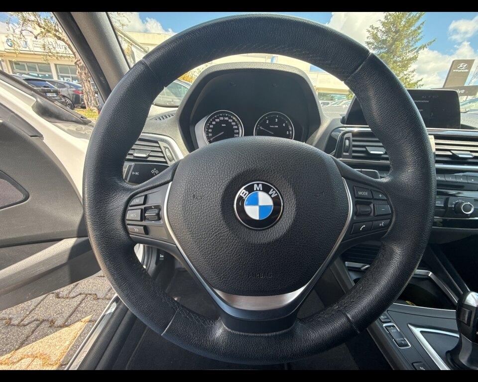 BMW Serie 1 116d Urban 5p
