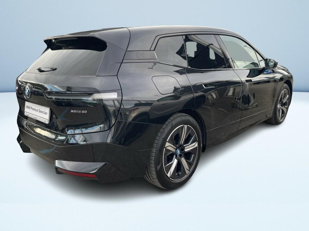 BMW iX xdrive50 pacchetto sportivo