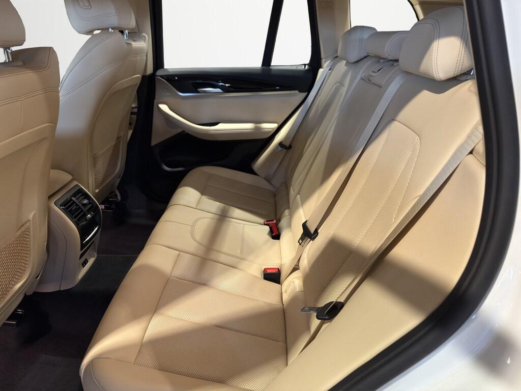 BMW X3 xdrive20d mhev 48V auto