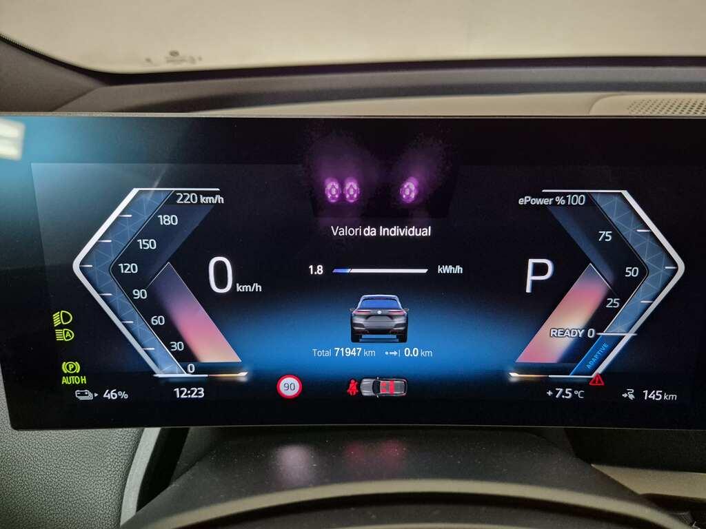 BMW iX xdrive40 pacchetto sportivo