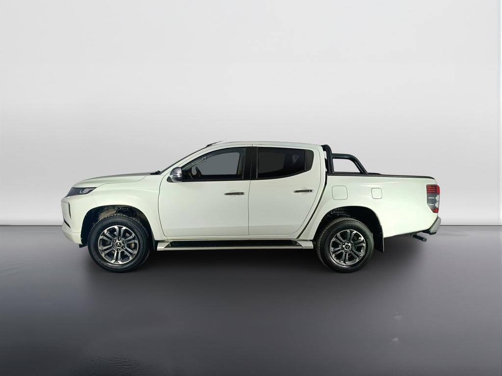 Mitsubishi L200 d.cab 2.3d Intense 4wd 150cv