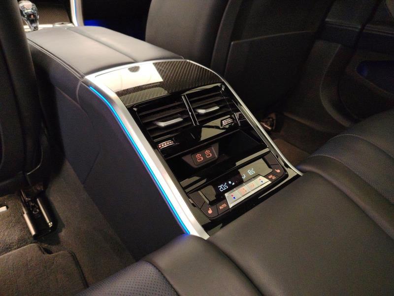 BMW Serie 8 840d Gran Coupe mhev 48V xdrive Individual Composition Msport auto