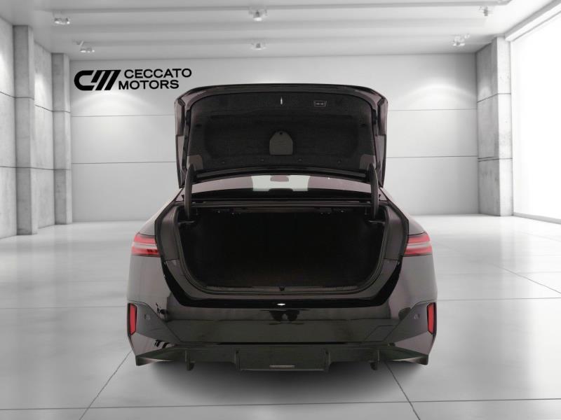 BMW i5 M i5 M60 M Sport Pro