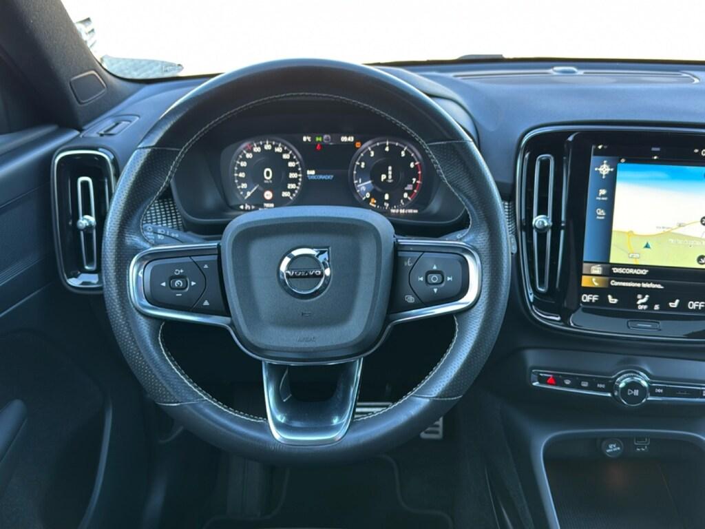 Volvo XC40 2.0 B4 R-design awd auto my21