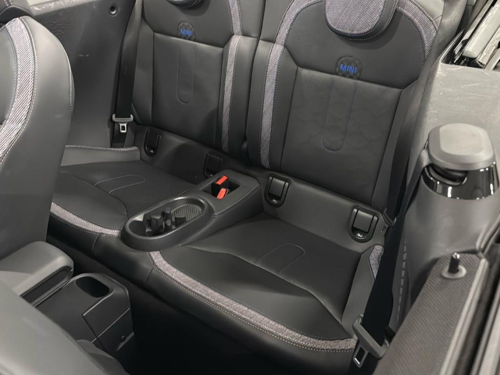 Mini Mini Cooper Cabrio 2.0 C Classic auto