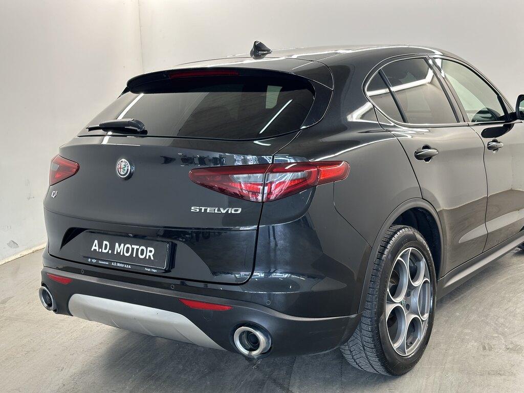 Alfa Romeo Stelvio 2.2 t Lusso Q4 210cv auto