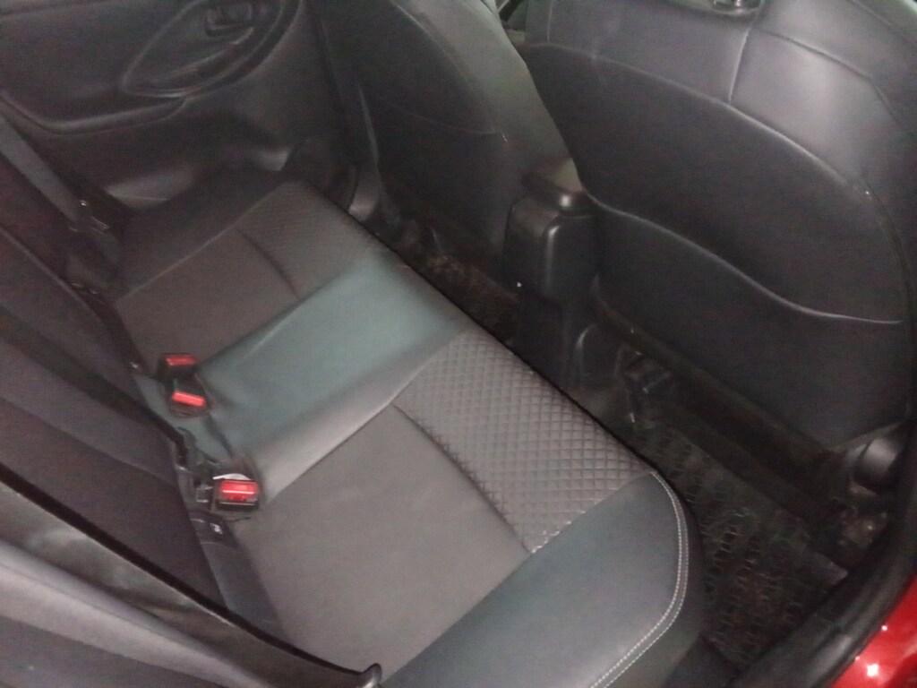 Toyota Yaris 1.5h Lounge