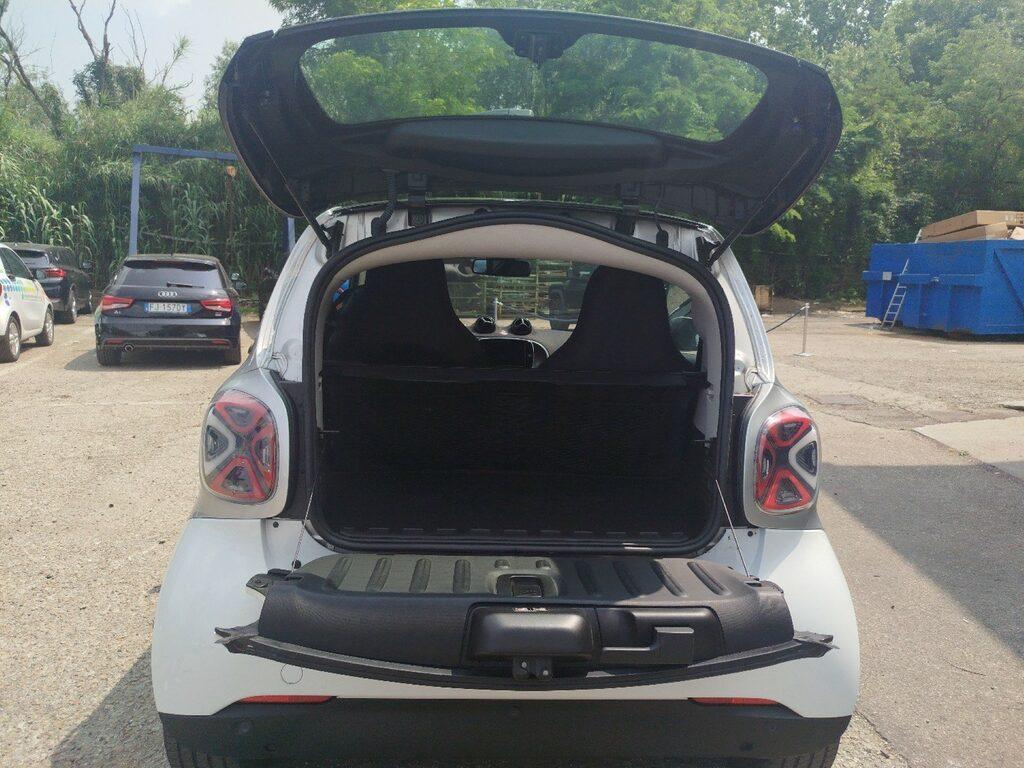 Smart fortwo eq Pulse 22kW