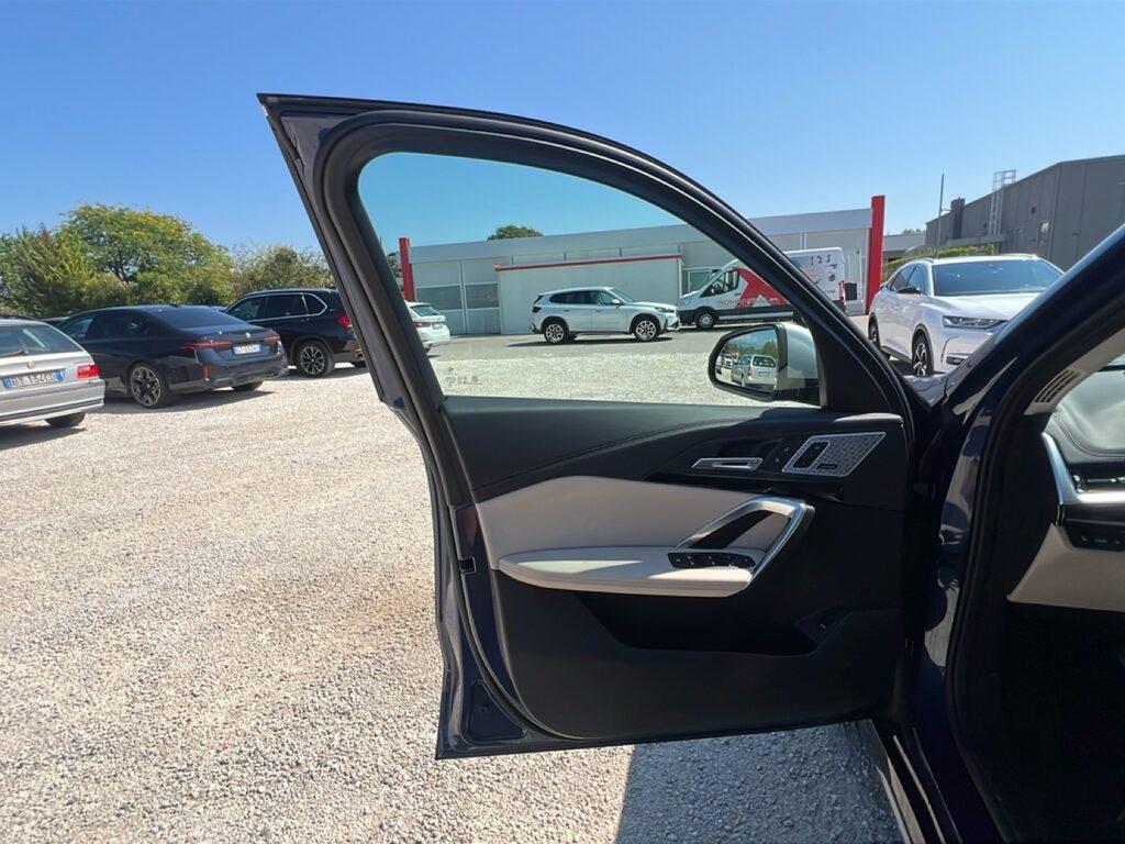 BMW X1 xdrive20d mhev 48V X-Line auto
